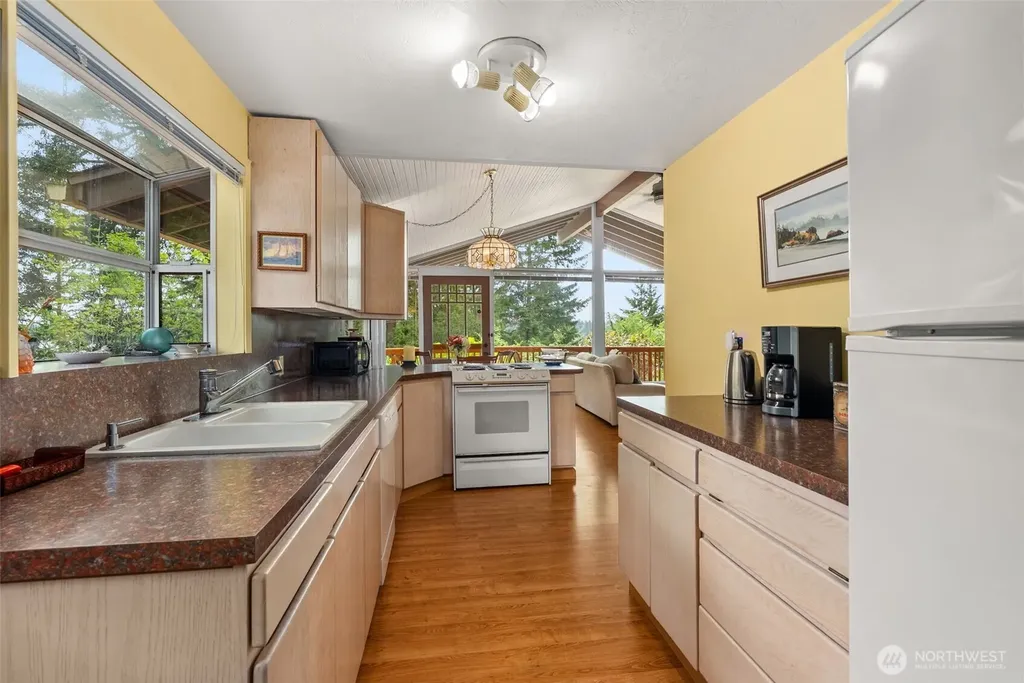 120 E Dana Drive Shelton WA 98584