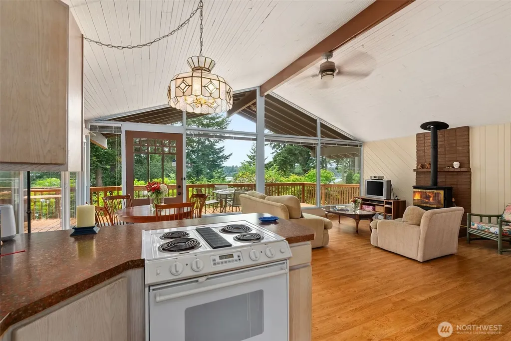 120 E Dana Drive Shelton WA 98584