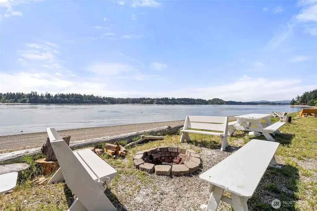 120 E Dana Drive Shelton WA 98584