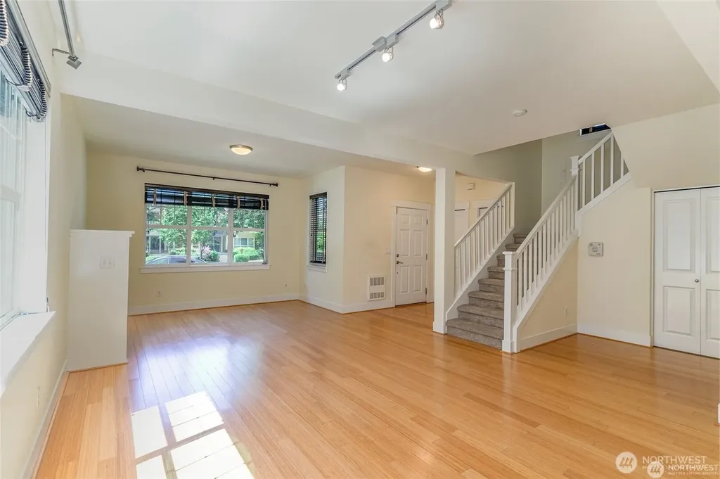 1774 25th Avenue NE Issaquah WA 98029