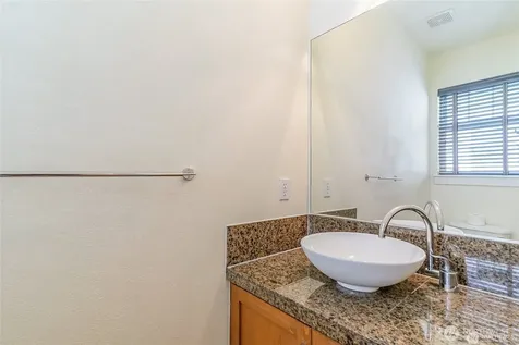 1774 25th Avenue NE Issaquah WA 98029
