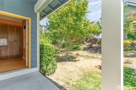 1774 25th Avenue NE Issaquah WA 98029