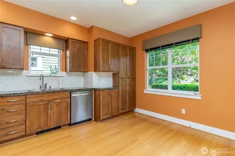 1774 25th Avenue NE Issaquah WA 98029
