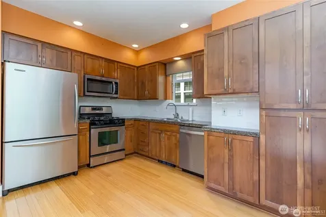 1774 25th Avenue NE Issaquah WA 98029