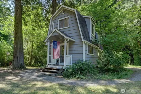 5618 NE Arrowhead Place Poulsbo WA 98370