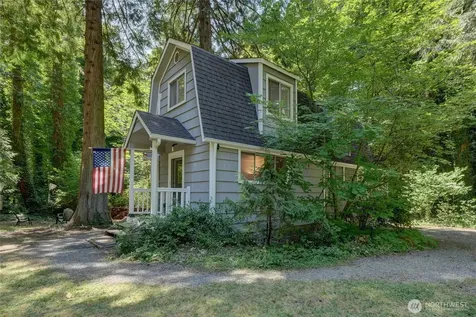 5618 NE Arrowhead Place Poulsbo WA 98370