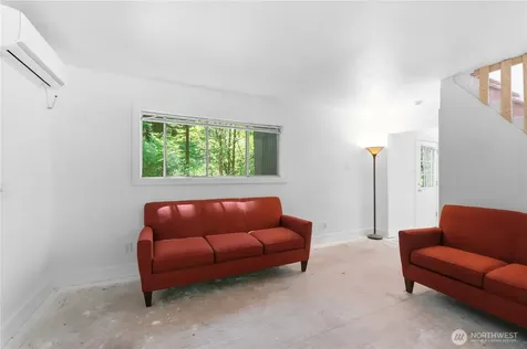 5618 NE Arrowhead Place Poulsbo WA 98370