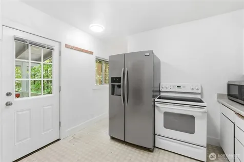 5618 NE Arrowhead Place Poulsbo WA 98370