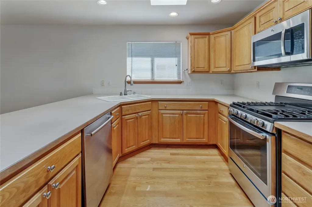 12618 Naomilawn Drive SW Lakewood WA 98498