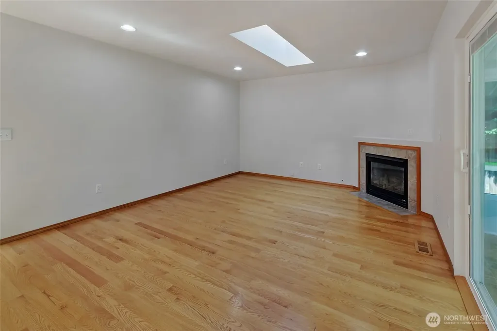 12618 Naomilawn Drive SW Lakewood WA 98498