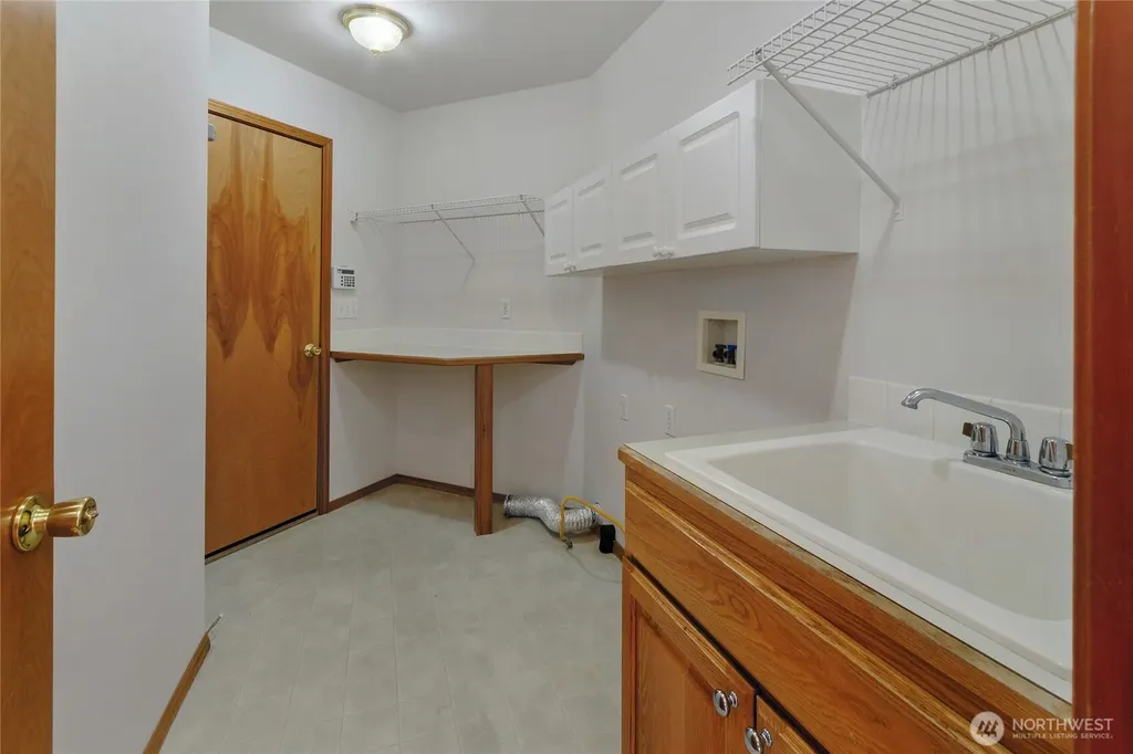 12618 Naomilawn Drive SW Lakewood WA 98498