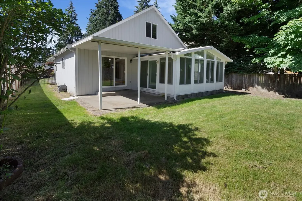 12618 Naomilawn Drive SW Lakewood WA 98498