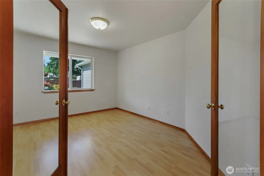 12618 Naomilawn Drive SW Lakewood WA 98498
