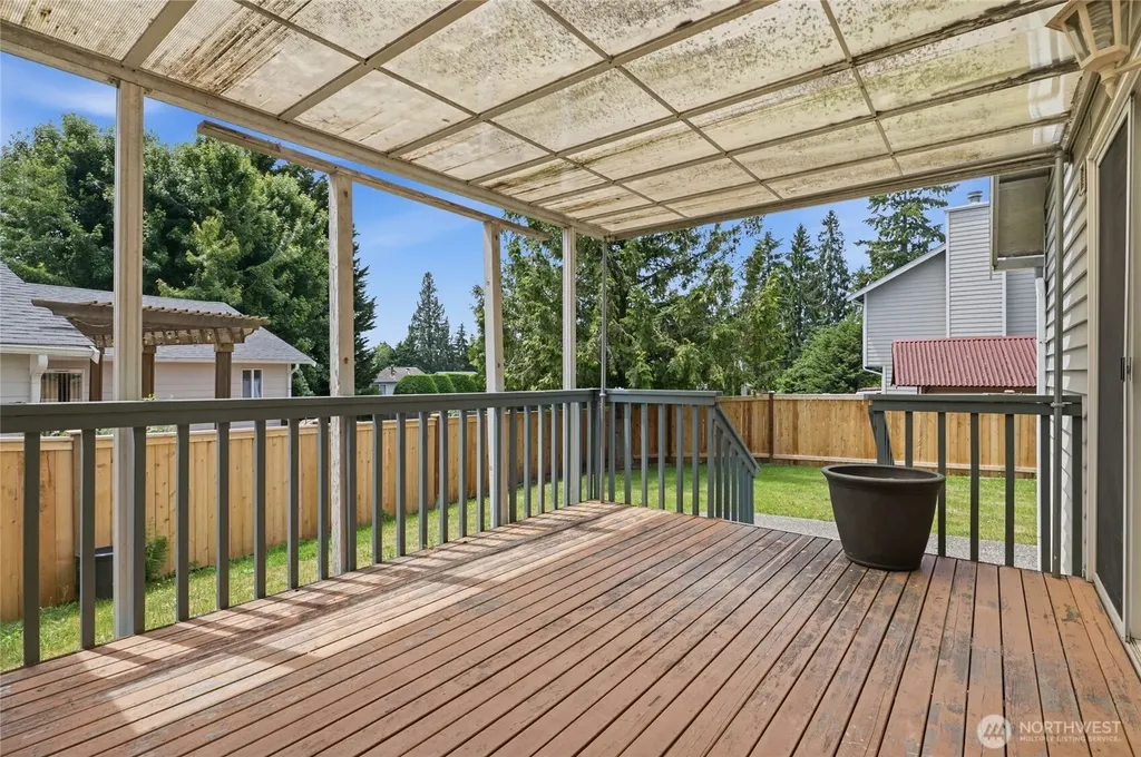 16616 37th Place W Lynnwood WA 98037