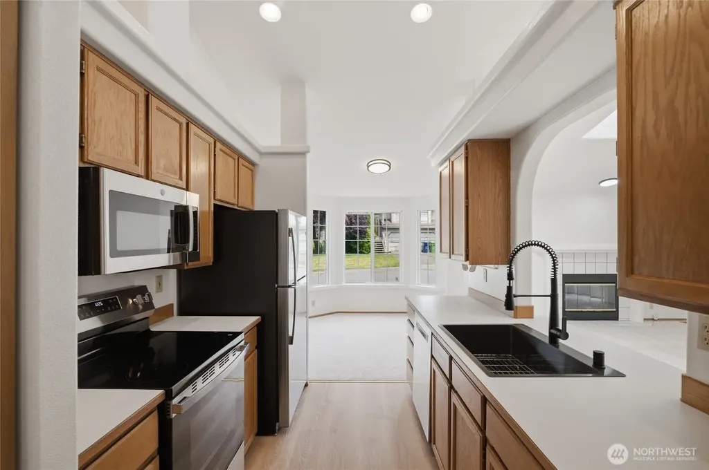 16616 37th Place W Lynnwood WA 98037