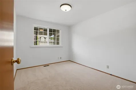 16616 37th Place W Lynnwood WA 98037