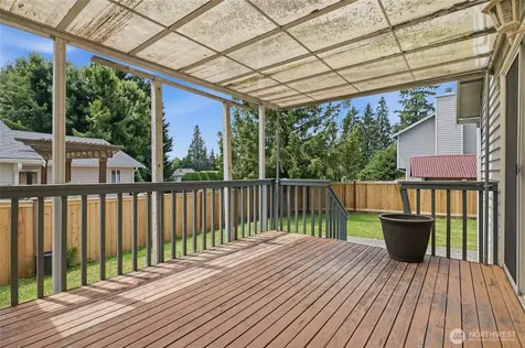 16616 37th Place W Lynnwood WA 98037