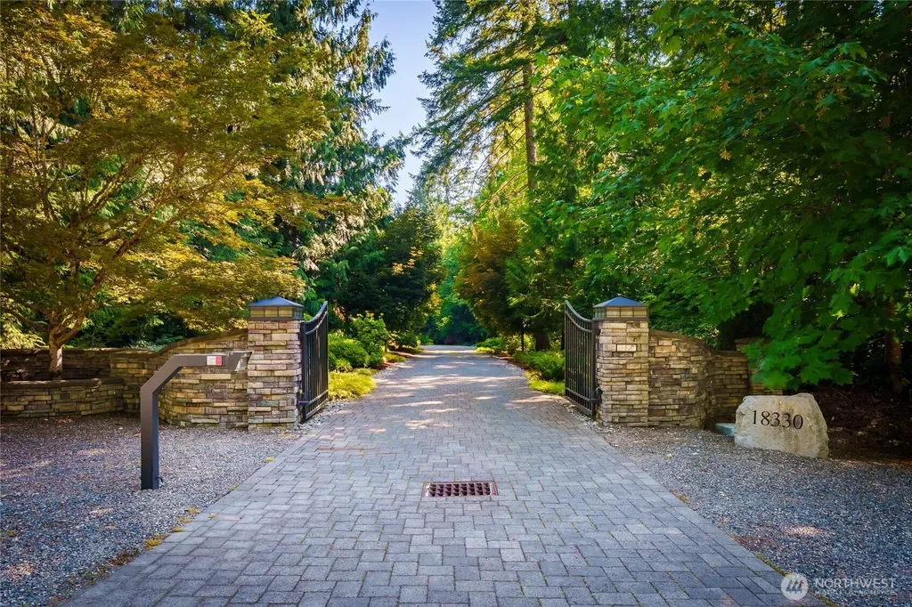 18330 SE 195th Place Renton WA 98058