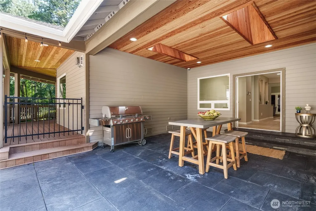 18330 SE 195th Place Renton WA 98058
