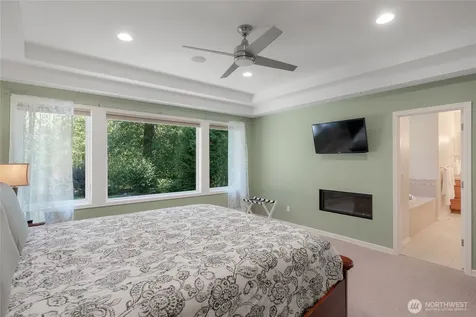 18330 SE 195th Place Renton WA 98058