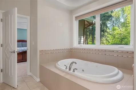 18330 SE 195th Place Renton WA 98058