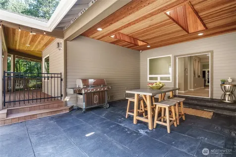 18330 SE 195th Place Renton WA 98058