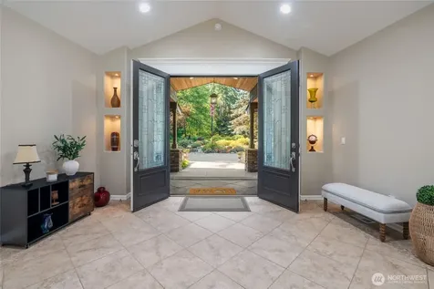 18330 SE 195th Place Renton WA 98058