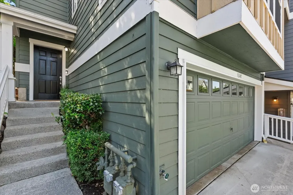 16147 NE 90th Way Redmond WA 98052