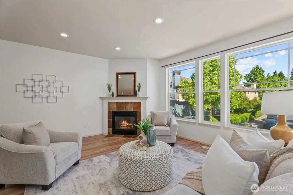 16147 NE 90th Way Redmond WA 98052