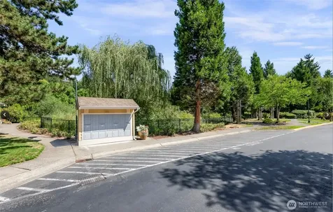 16147 NE 90th Way Redmond WA 98052