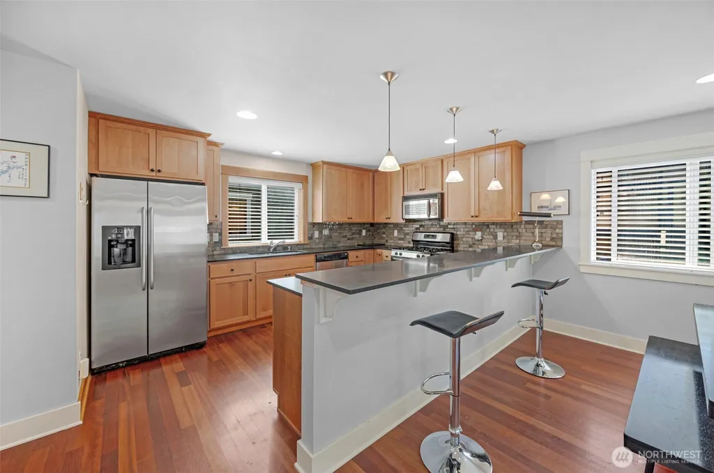 9130 45th Avenue SW Seattle WA 98136