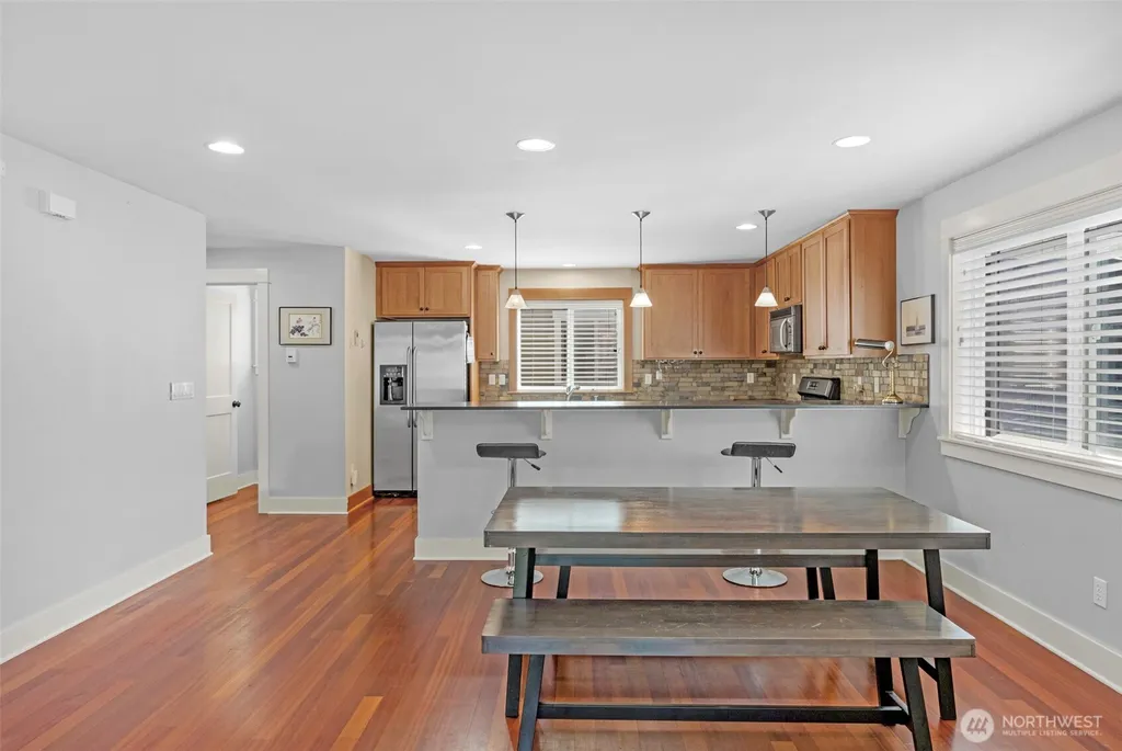9130 45th Avenue SW Seattle WA 98136