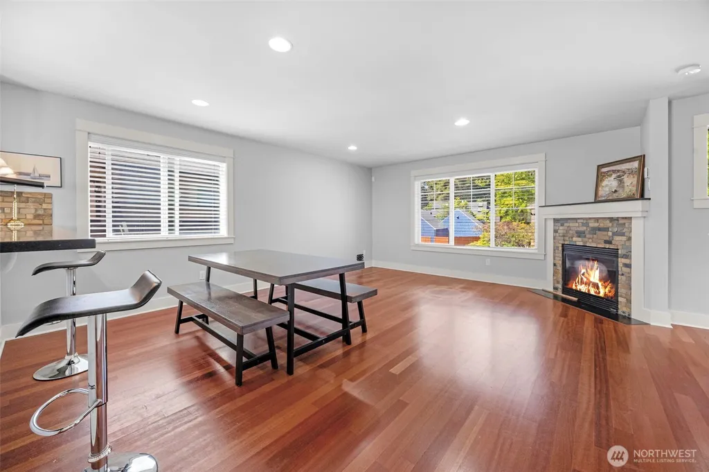 9130 45th Avenue SW Seattle WA 98136