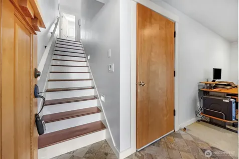 9130 45th Avenue SW Seattle WA 98136