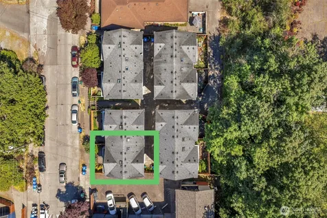 9130 45th Avenue SW Seattle WA 98136