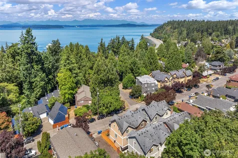 9130 45th Avenue SW Seattle WA 98136