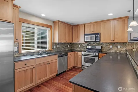 9130 45th Avenue SW Seattle WA 98136