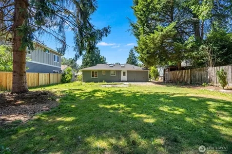 15520 32nd Avenue NE Shoreline WA 98155
