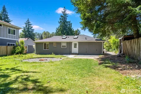 15520 32nd Avenue NE Shoreline WA 98155