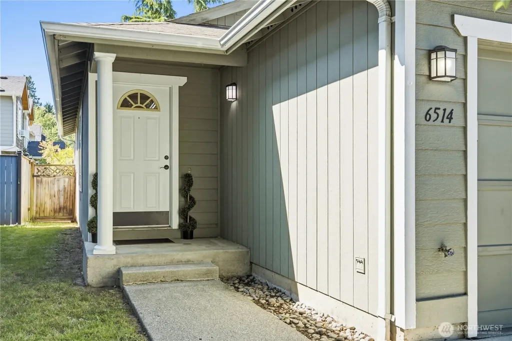 6514 79th Place NE Marysville WA 98270