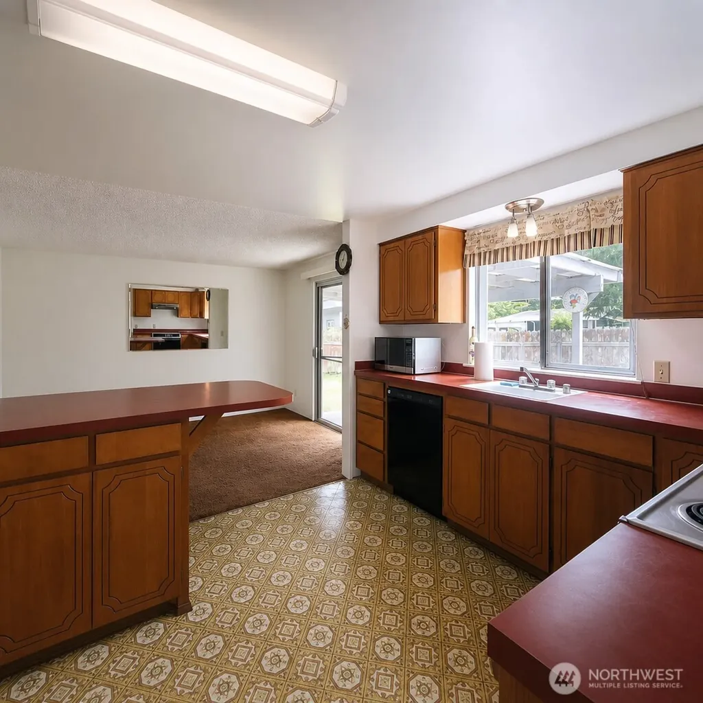 3132 SE Beechcrest Court Port Orchard WA 98366
