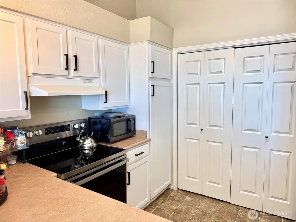 1750 Sunn Fjord Lane Bremerton WA 98312