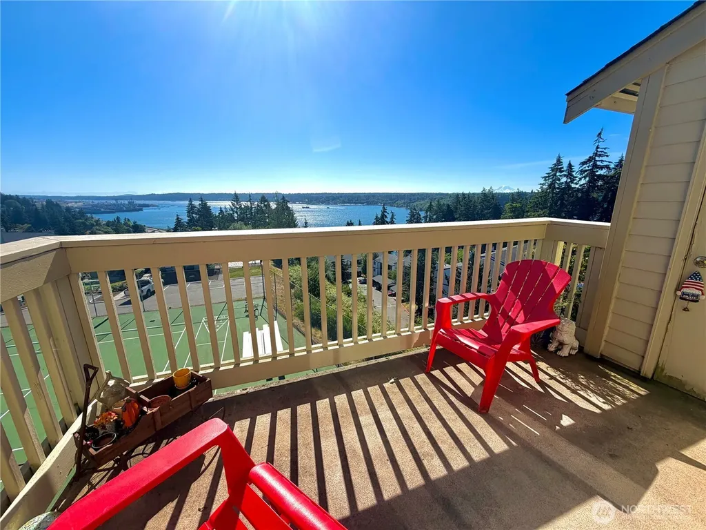 1750 Sunn Fjord Lane Bremerton WA 98312