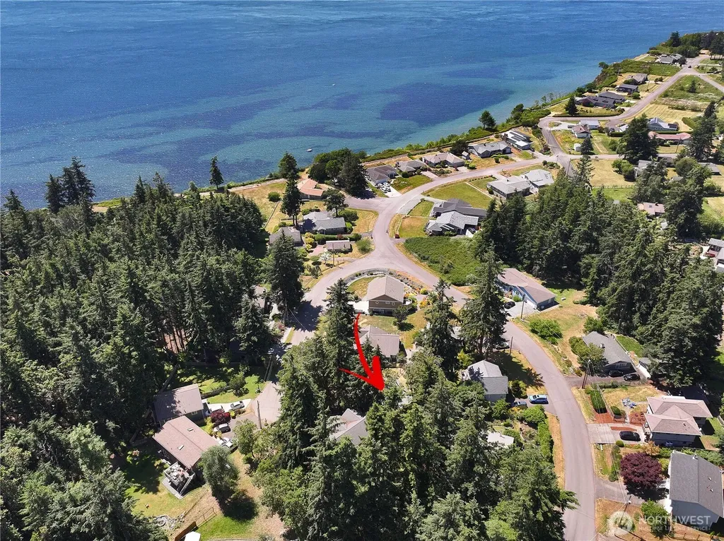 569 Otter Way Freeland WA 98249