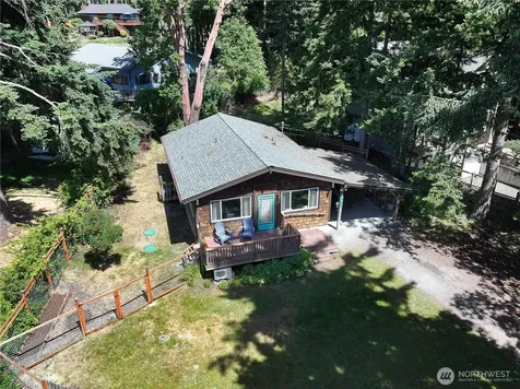 569 Otter Way Freeland WA 98249