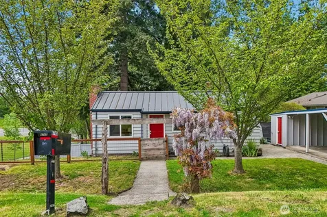 6745 18th Avenue SW Seattle WA 98106