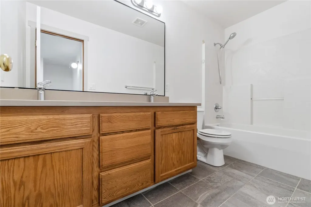 15409 51st Place W Edmonds WA 98026