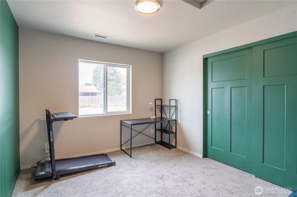322 W 6th Street Warden WA 98857