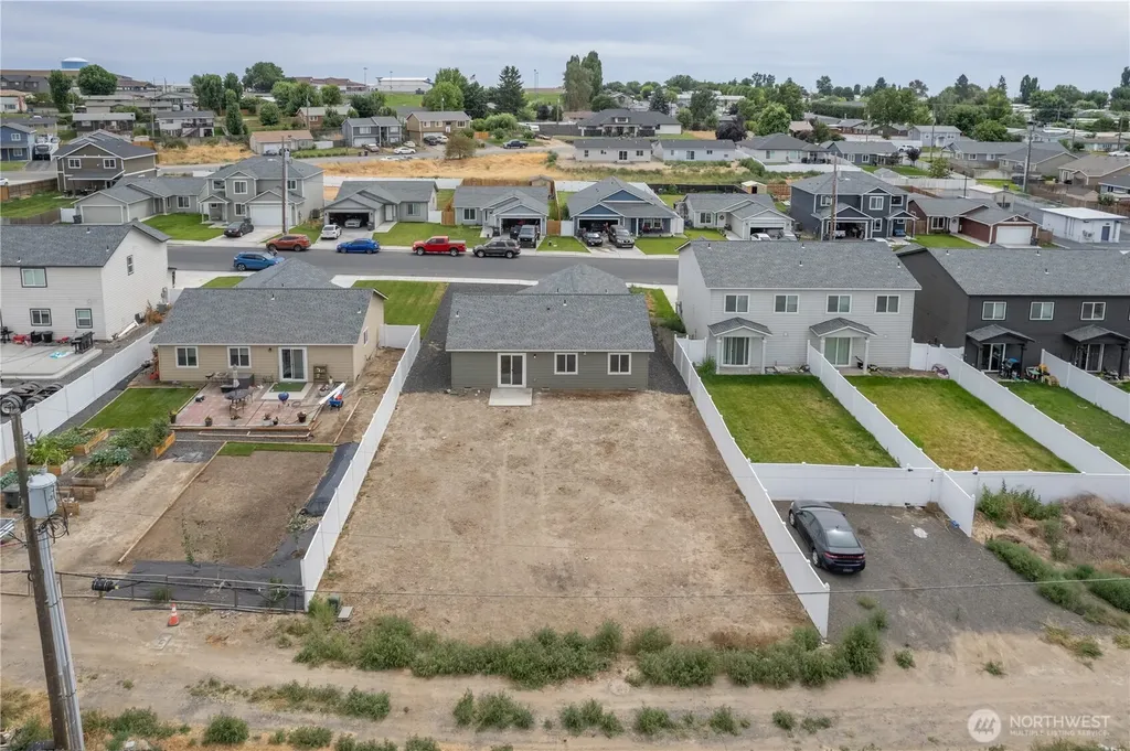 322 W 6th Street Warden WA 98857