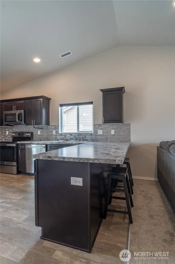 322 W 6th Street Warden WA 98857